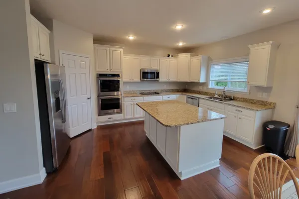 AFTER After - Full Kitchen - Finished Cabinet Painting - 600 x 400