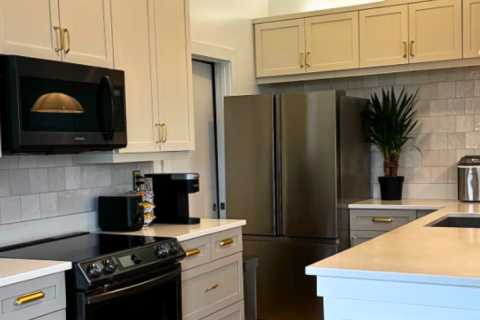 Painting Oak Cabinets - Downtown Cincinnati OH - Featured Image (1)